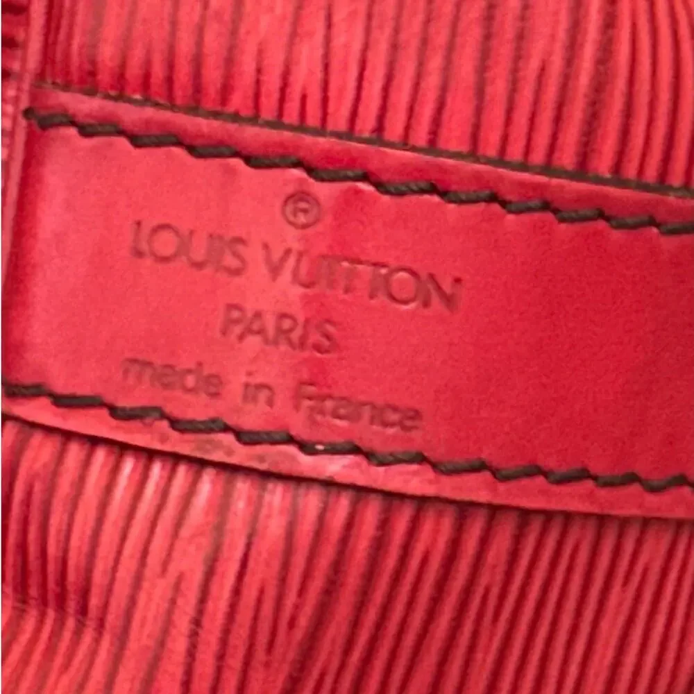 Louis Vuitton Red/Wine Epi Noé BB Bucket Bag | Adjustable Shoulder Strap